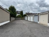 Garagen neben dem Haus