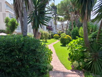 Helle 2-Zimmer-Wohnung mit großer Terrasse in Platja d’Aro., 17249 Castell d'Aro (Spanien), Apartment
